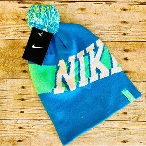 Nike Youth Pom Knit Beanie One Size